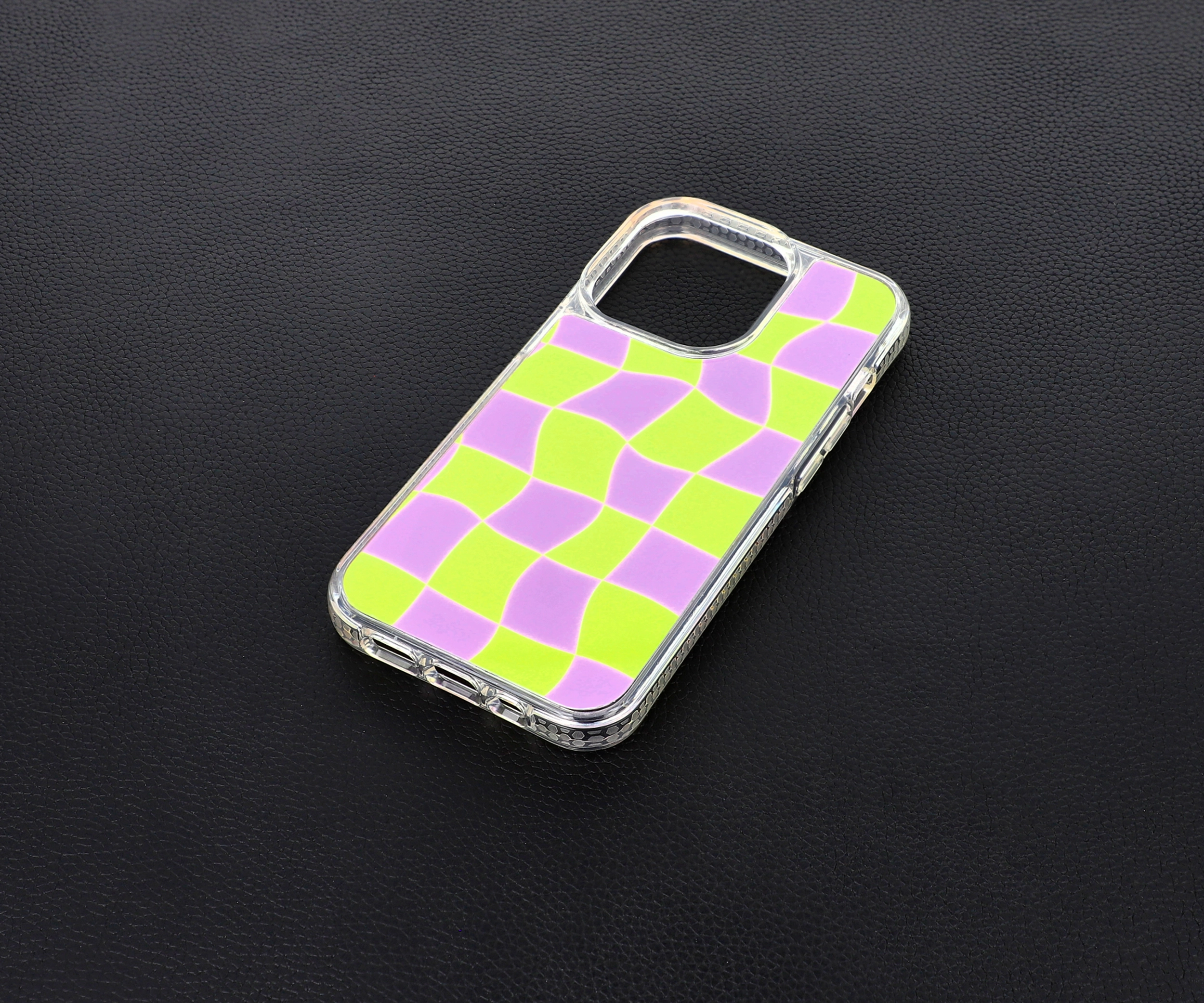 Advantages of IML Phone Cases Wholesale